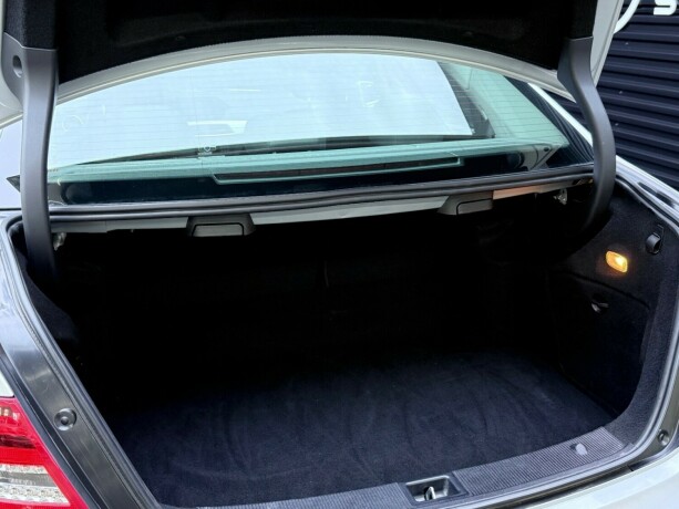 mercedes-benz-c-klasse-diesel-2012-big-32