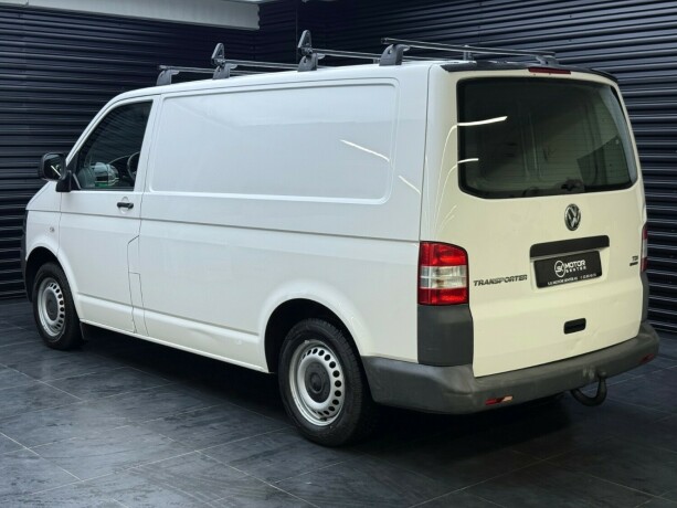 volkswagen-transporter-diesel-2013-big-1