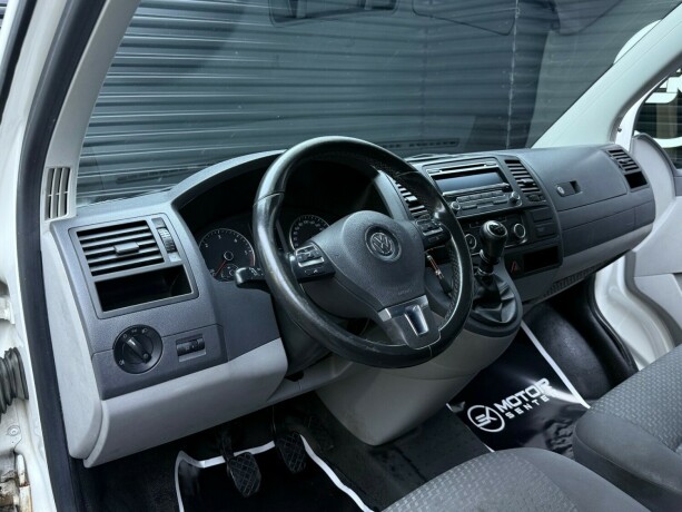 volkswagen-transporter-diesel-2013-big-10