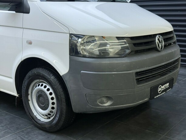 volkswagen-transporter-diesel-2013-big-2