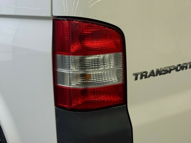 volkswagen-transporter-diesel-2013-big-6