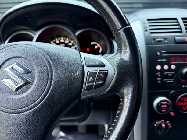 suzuki-grand-vitara-diesel-2012-big-16