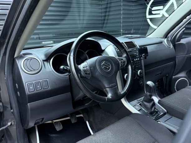 suzuki-grand-vitara-diesel-2012-big-10