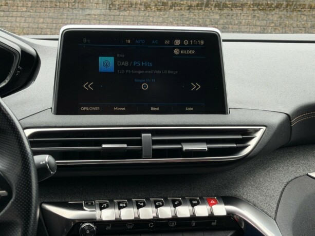 peugeot-3008-diesel-2017-big-8