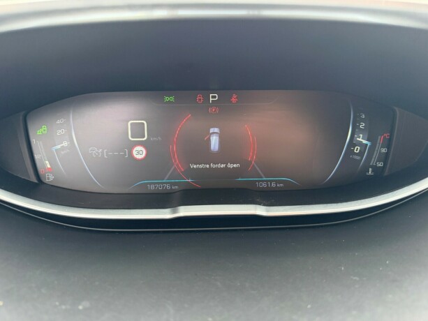 peugeot-3008-diesel-2017-big-18