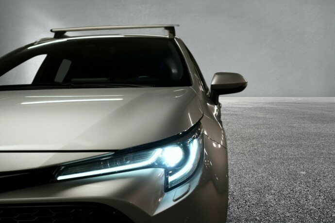 toyota-corolla-elektrisitetbensin-2020-big-8