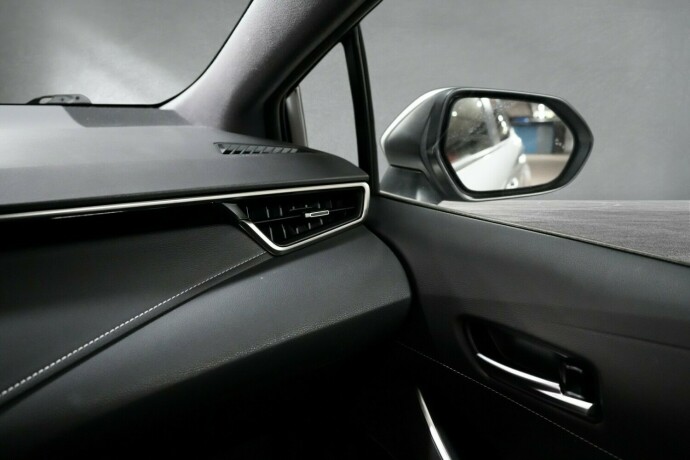 toyota-corolla-elektrisitetbensin-2020-big-15