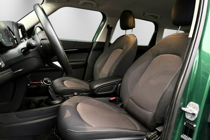 mini-countryman-plug-in-petrol-2020-big-10