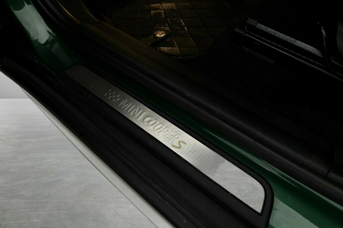 mini-countryman-plug-in-petrol-2020-big-30