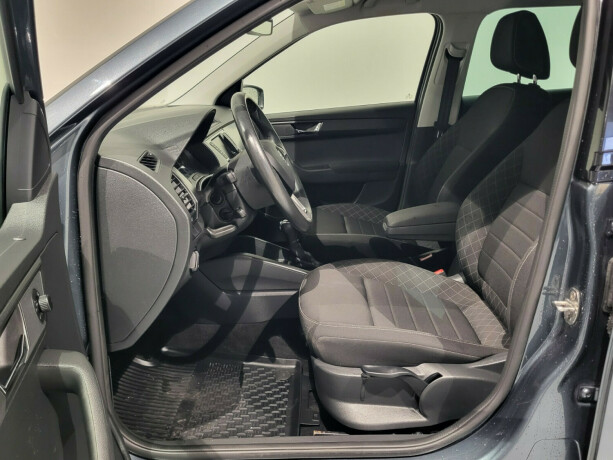 skoda-fabia-bensin-2017-big-8