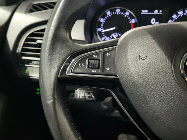 skoda-fabia-bensin-2017-big-18