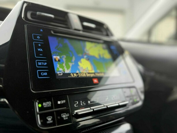 toyota-prius-elektrisitetbensin-2017-big-24