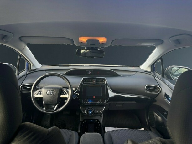 toyota-prius-elektrisitetbensin-2017-big-16