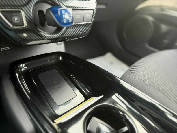 toyota-prius-elektrisitetbensin-2017-big-14