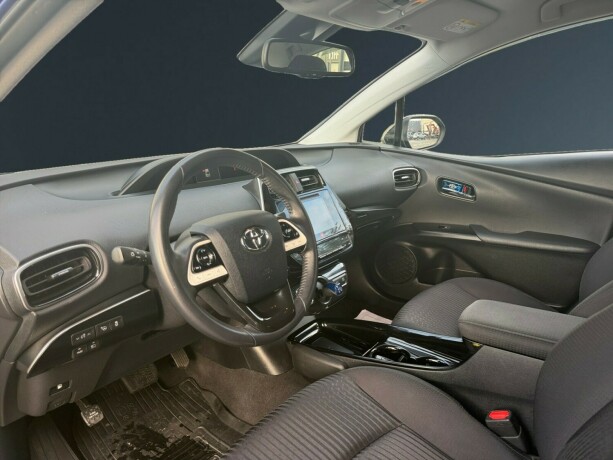 toyota-prius-elektrisitetbensin-2017-big-9