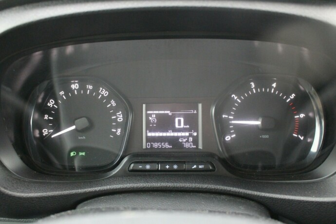 toyota-proace-diesel-2021-big-2