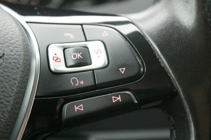 volkswagen-transporter-diesel-2018-big-15