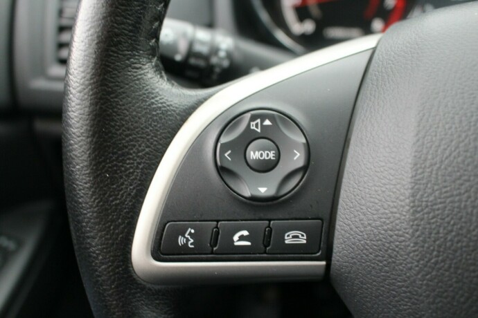 mitsubishi-asx-bensin-2013-big-11