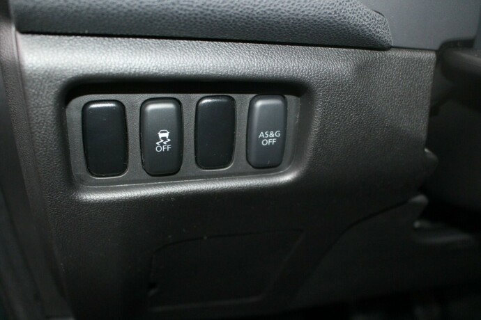 mitsubishi-asx-bensin-2013-big-9