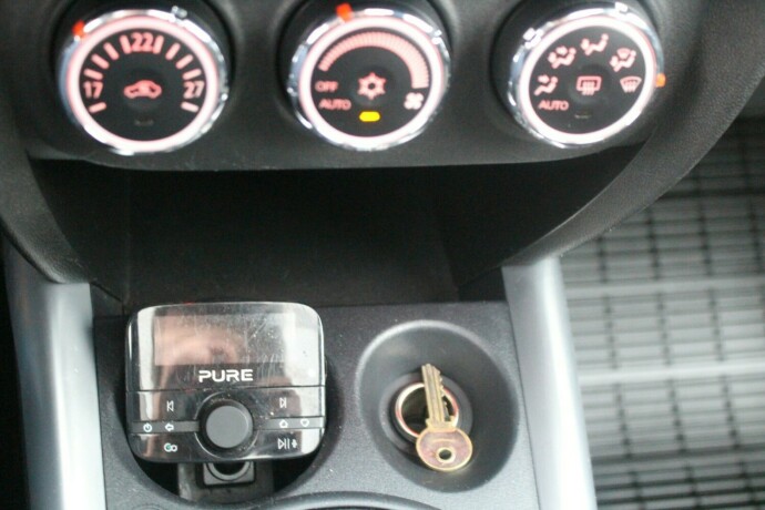 mitsubishi-asx-bensin-2013-big-14