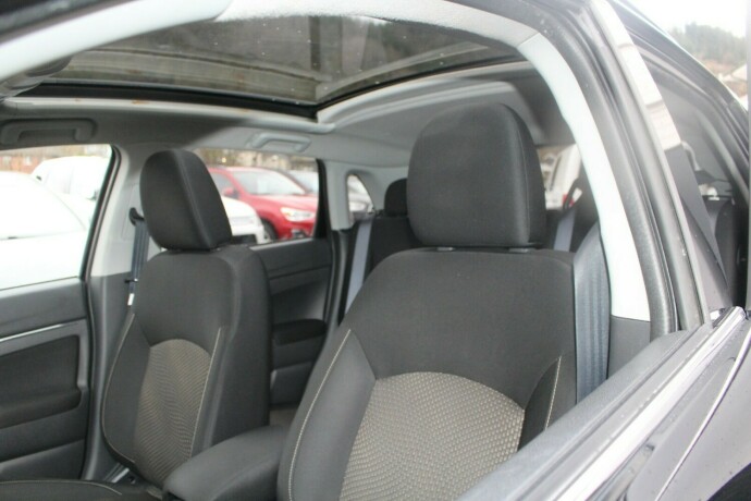 mitsubishi-asx-bensin-2013-big-7