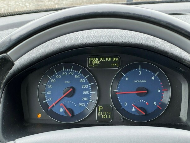 volvo-v50-diesel-2008-big-36