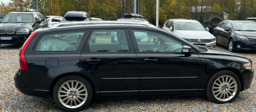 volvo-v50-diesel-2007-big-7