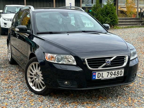 volvo-v50-diesel-2007-big-0
