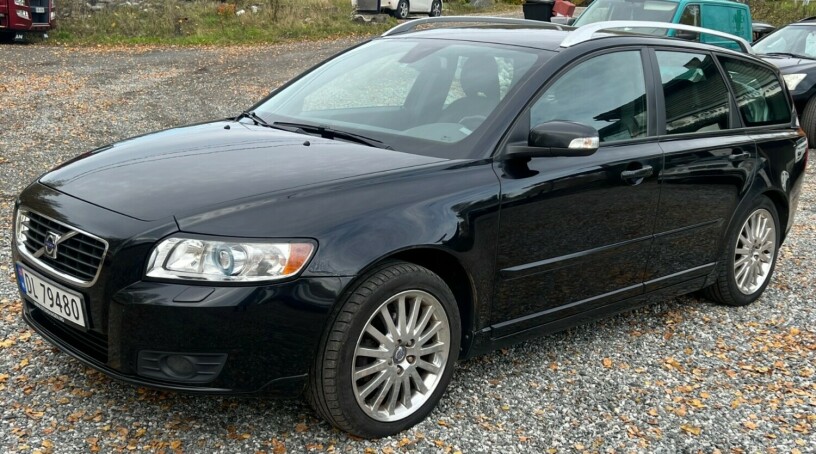 volvo-v50-diesel-2007-big-2