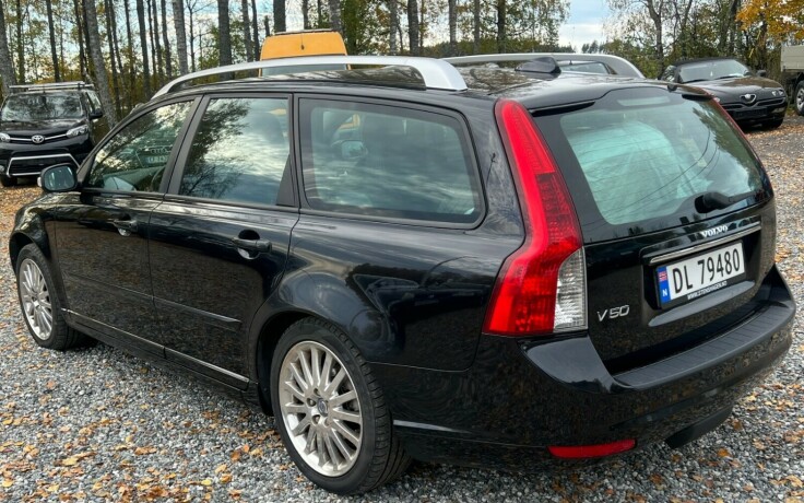 volvo-v50-diesel-2007-big-4
