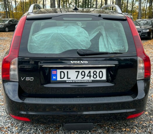 volvo-v50-diesel-2007-big-5