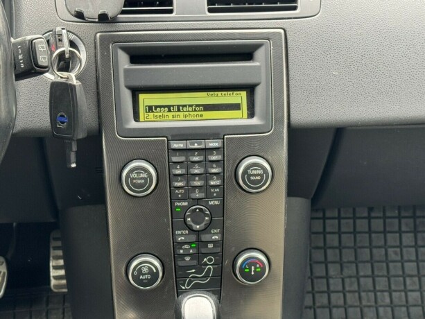 volvo-v50-diesel-2008-big-33