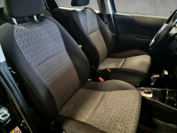 toyota-yaris-bensin-2013-big-17