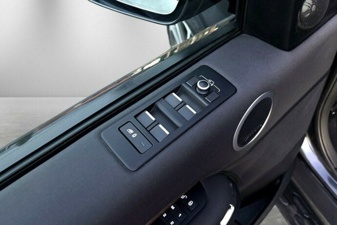 land-rover-discovery-diesel-2020-big-15