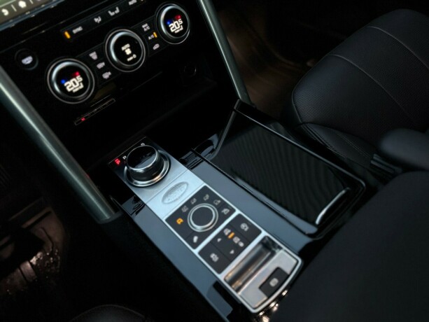 land-rover-discovery-diesel-2020-big-36