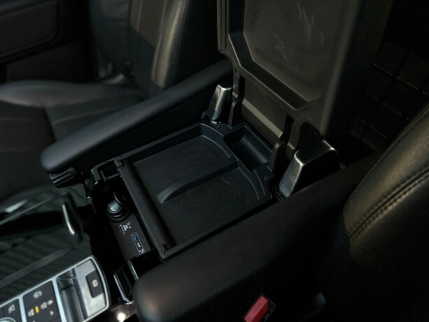 land-rover-discovery-diesel-2020-big-41