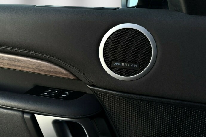 land-rover-discovery-diesel-2020-big-14