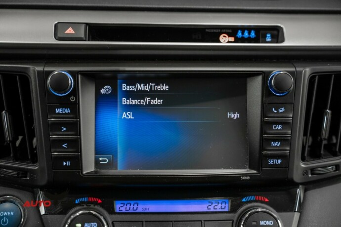 toyota-rav4-elektrisitetbensin-2016-big-39