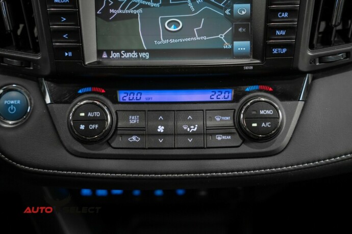 toyota-rav4-elektrisitetbensin-2016-big-33