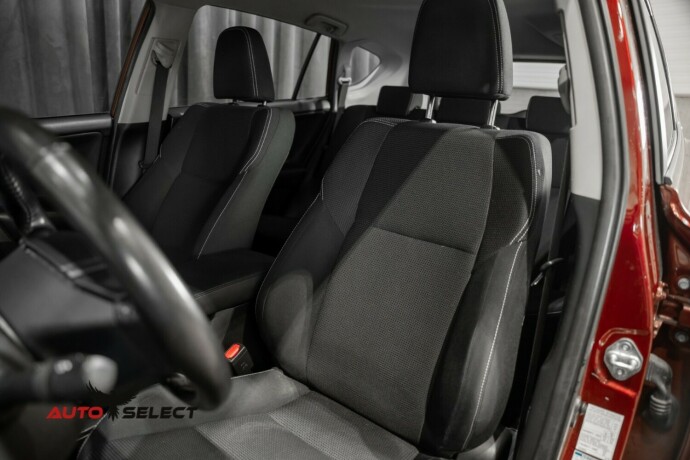 toyota-rav4-elektrisitetbensin-2016-big-23