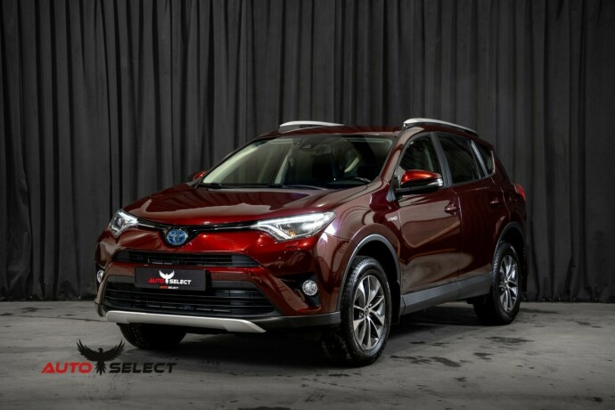 toyota-rav4-elektrisitetbensin-2016-big-5