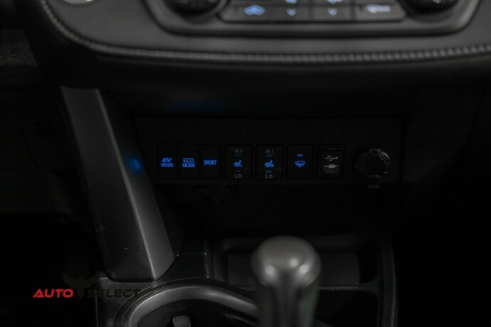 toyota-rav4-elektrisitetbensin-2016-big-34