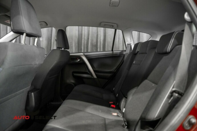 toyota-rav4-elektrisitetbensin-2016-big-17