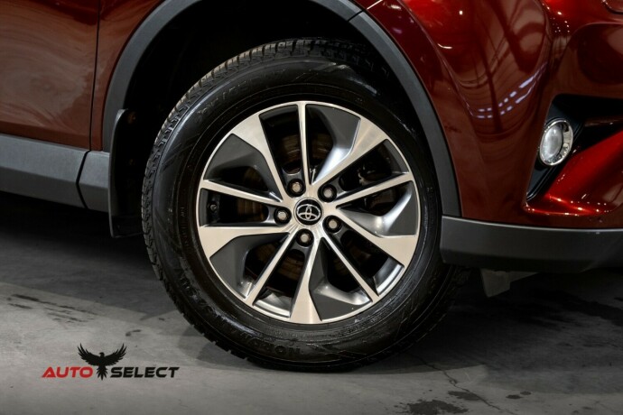 toyota-rav4-elektrisitetbensin-2016-big-2