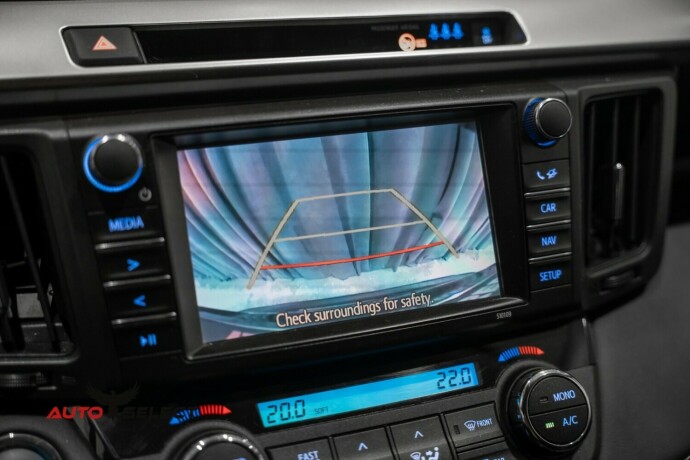 toyota-rav4-elektrisitetbensin-2016-big-31