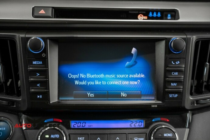 toyota-rav4-elektrisitetbensin-2016-big-38