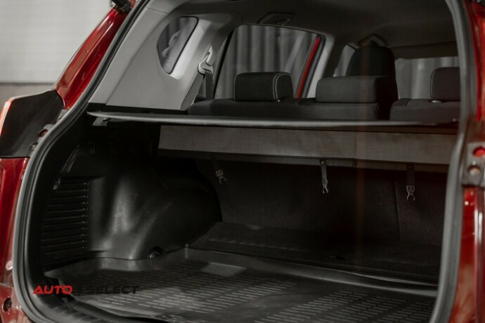 toyota-rav4-elektrisitetbensin-2016-big-11