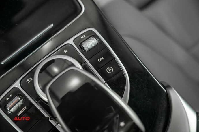 mercedes-benz-c-klasse-bensin-2014-big-39