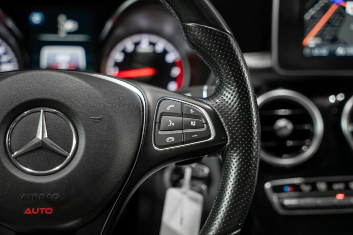 mercedes-benz-c-klasse-bensin-2014-big-32