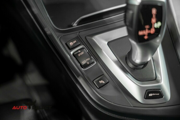 bmw-3-serie-elektrisitetbensin-2018-big-31